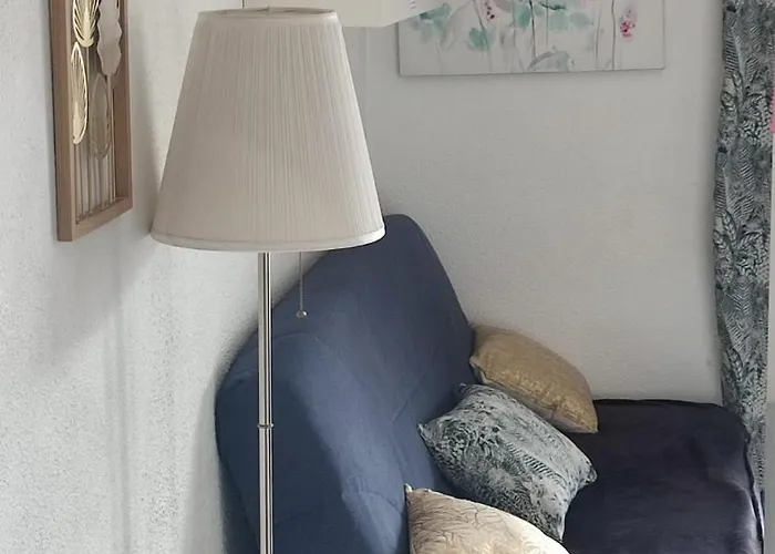 Apartment T2 Coquet Proche Plages, Port Et Centre Golfe-Juan