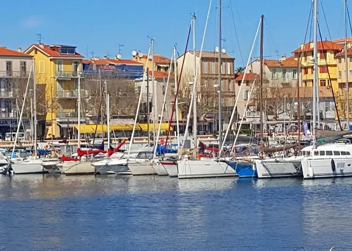 Apartment T2 Coquet Proche Plages, Port Et Centre Golfe-Juan